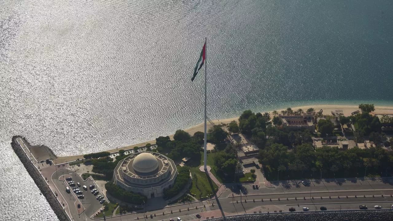 Helicopter Flight Abu Dhabi - Photo 20