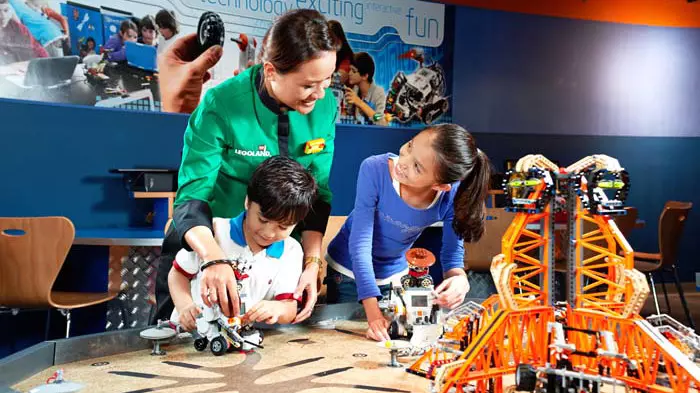 Kidzania Dubai - Photo 2