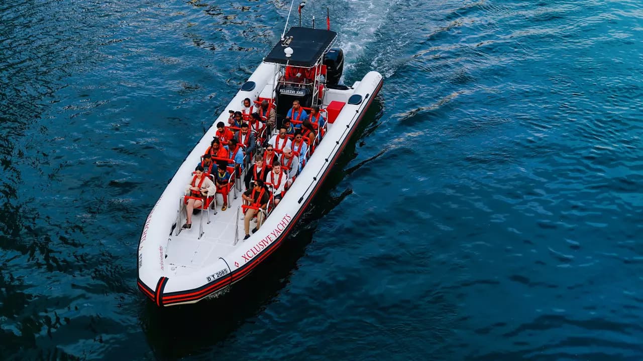 Speed Boat Tour Dubai - Photo 13