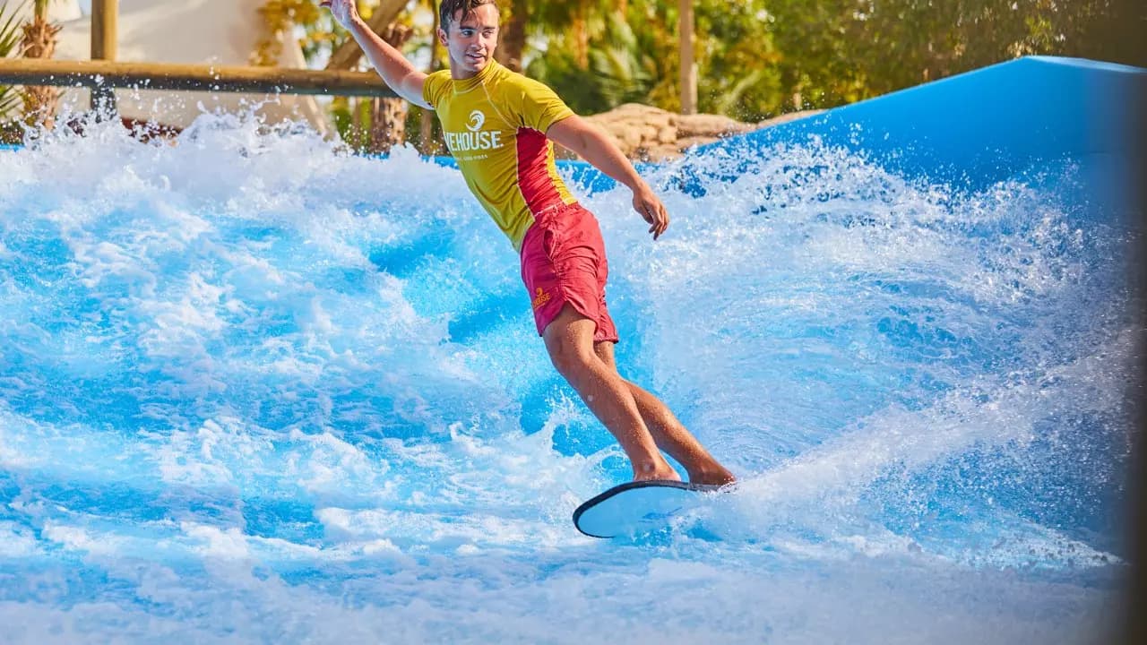 Aquaventure Waterpark - Photo 2