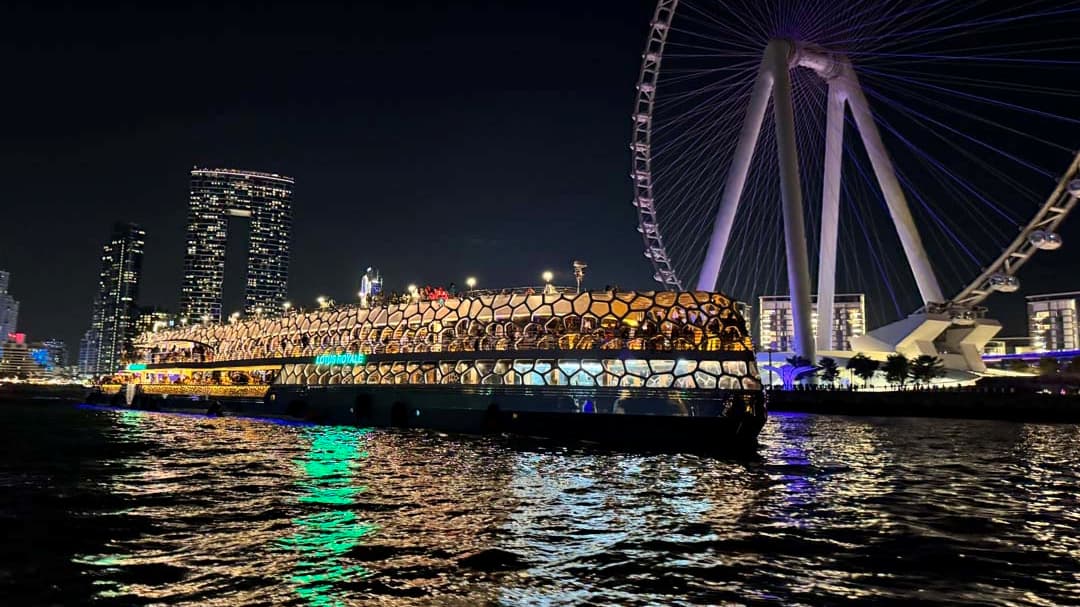 Lotus Royale Dinner Cruise - Photo 15