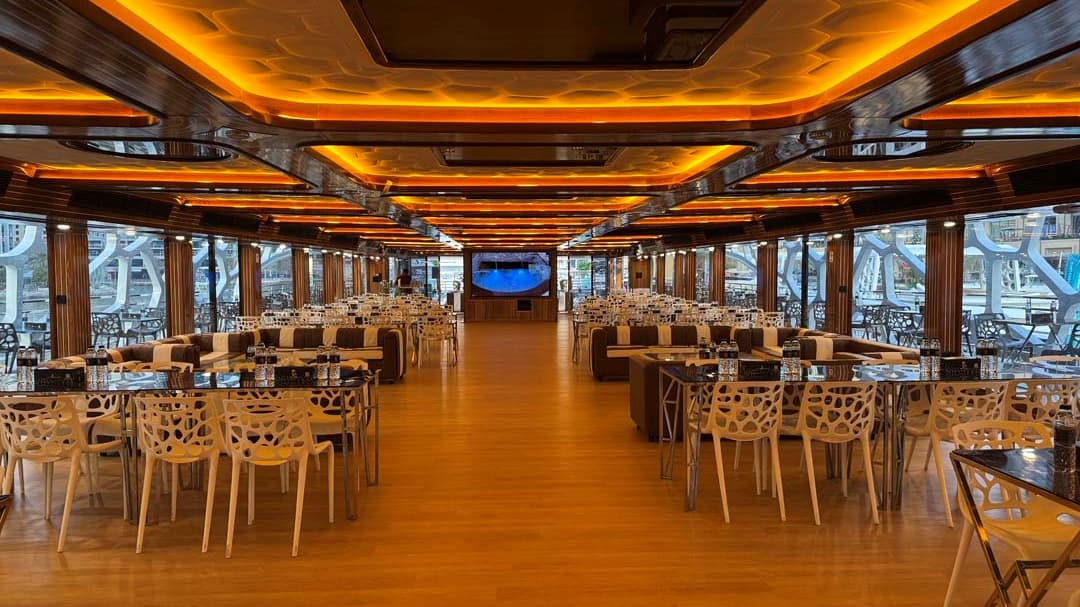 Lotus Royale Dinner Cruise - Photo 38