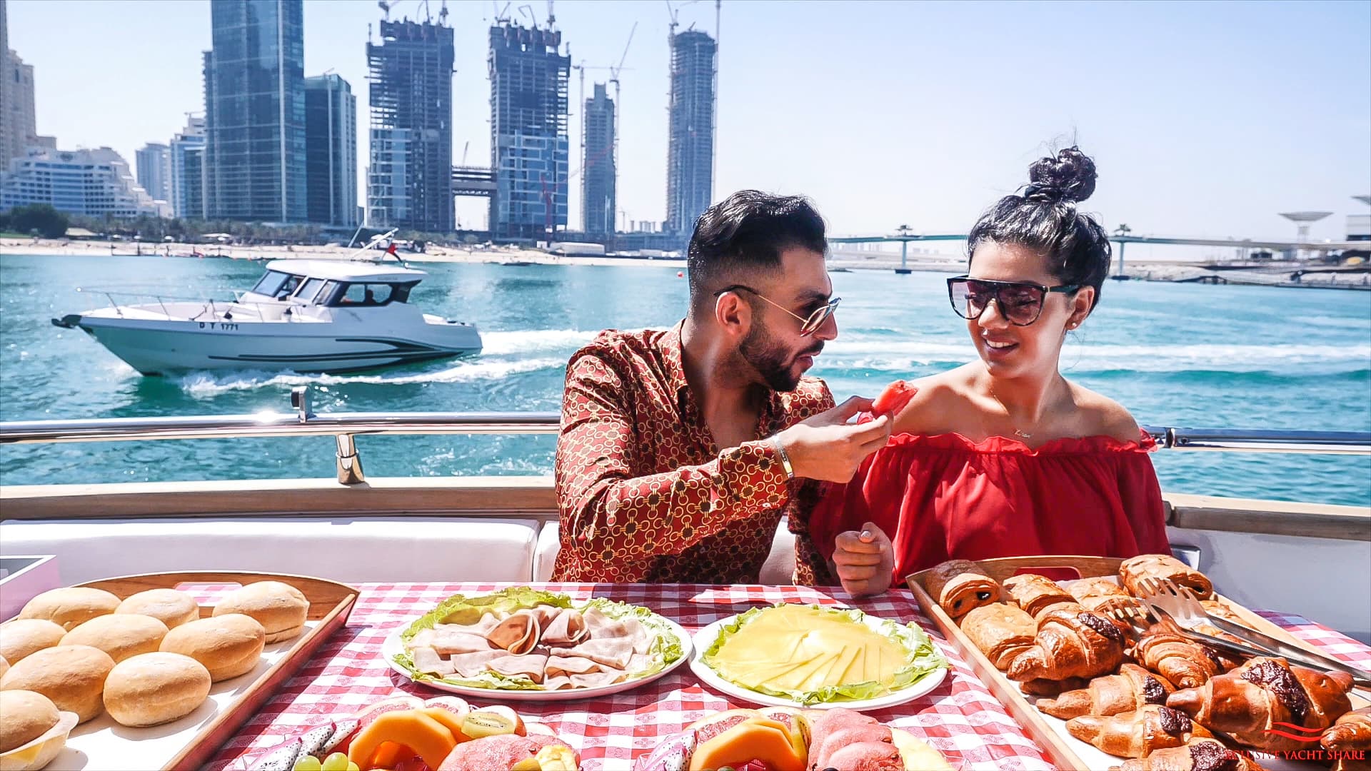 Shared Luxury Yacht Tour with Breakfast or BBQ - Photo 19