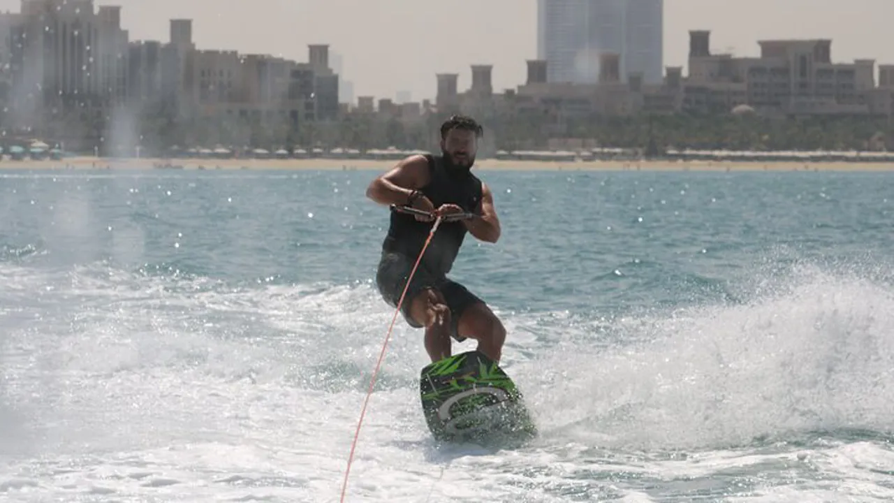 Wakeboarding from Dubai Marina - Photo 3