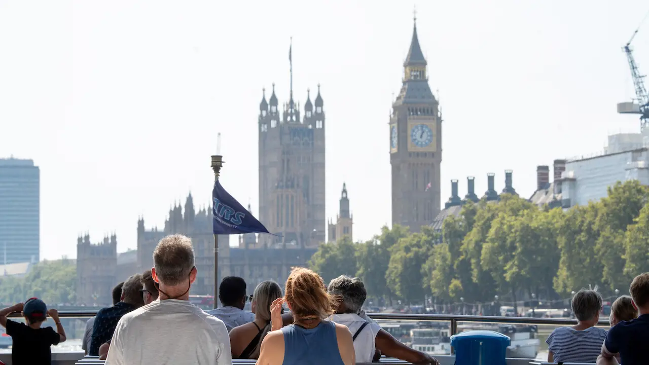 Thames River Sightseeing Cruise - Photo 20