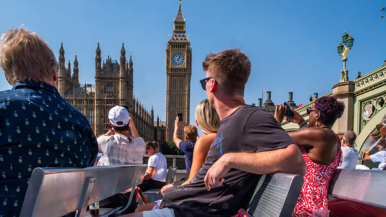 Thames River Sightseeing Cruise - Photo 21
