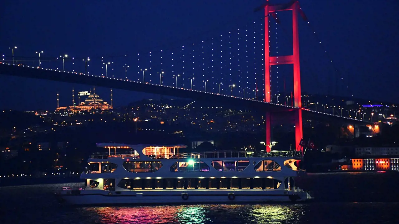 Bosphorus Dinner Cruise with Turkish Night Show