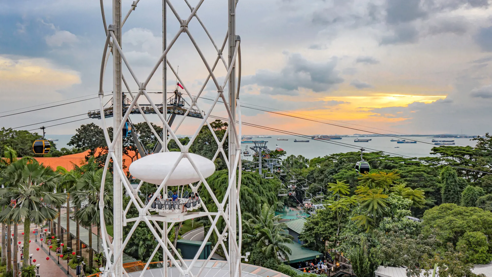 SkyHelix Sentosa Ticket - Singapore's Highest Open-Air Panoramic Ride - Photo 16