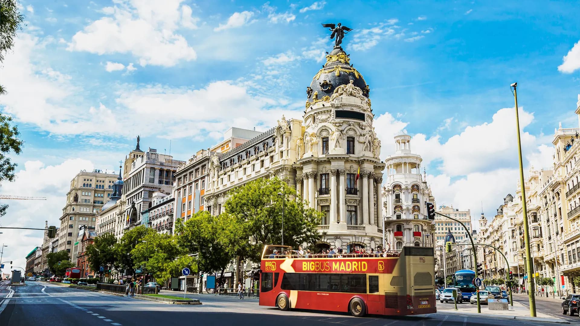 Big Bus Madrid Hop-on Hop-off Bus Tour - Photo 13